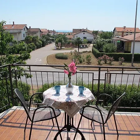 Apartment Ana *