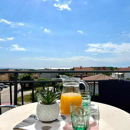 Ana Novigrad Istria